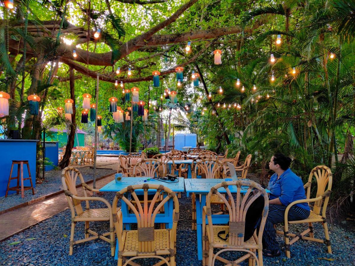 Piggy Calangute By Urban Nomads - Dorms & Pvt Rooms GOA Ngoại thất bức ảnh