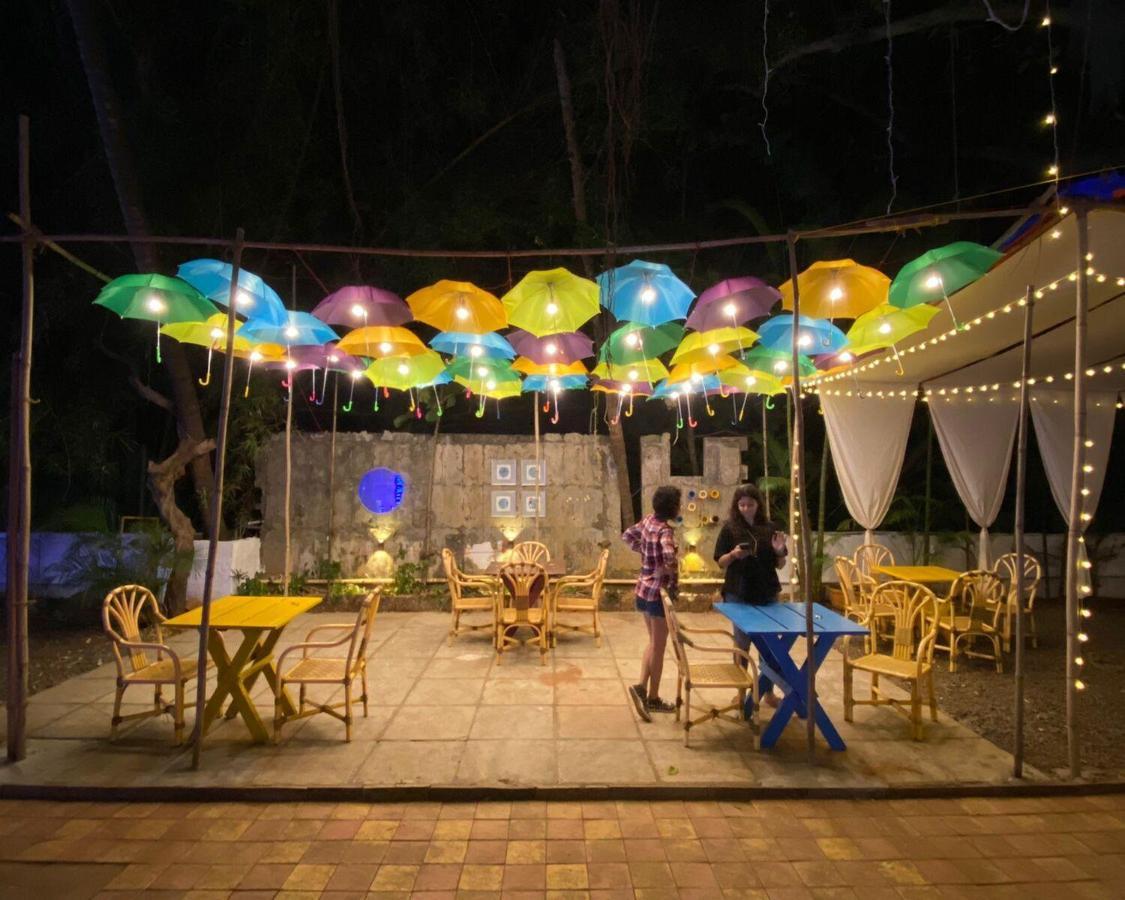 Piggy Calangute By Urban Nomads - Dorms & Pvt Rooms GOA Ngoại thất bức ảnh